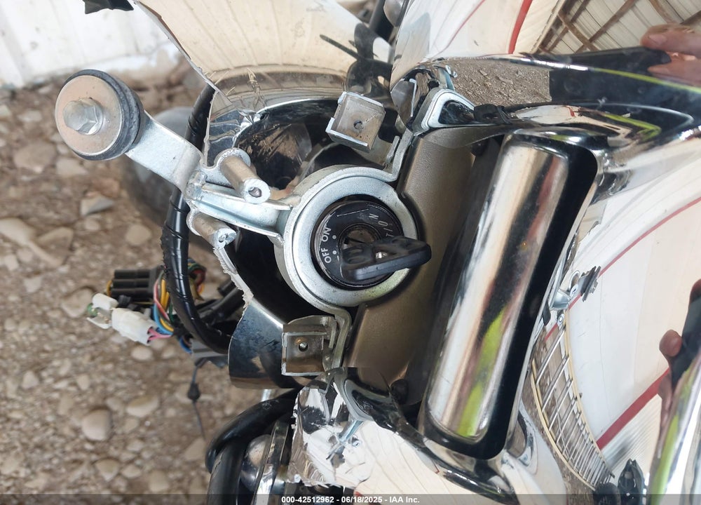 2012 YAMAHA XVS1300 CT VIN: JYAVP32E3CA001410