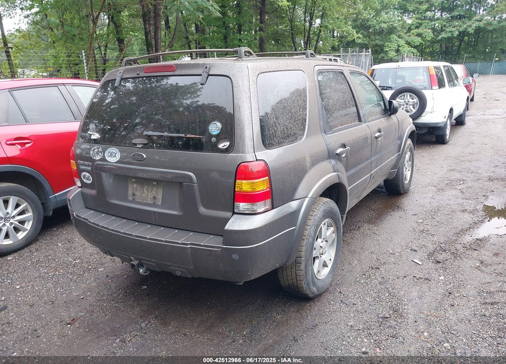 2005 FORD ESCAPE LIMITED VIN: 1FMCU04175KA81266