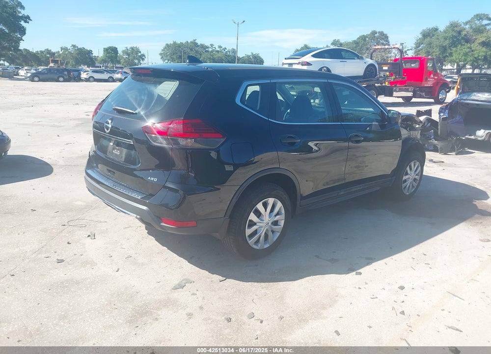 2017 NISSAN ROGUE VIN: 5N1AT2MV6HC817931