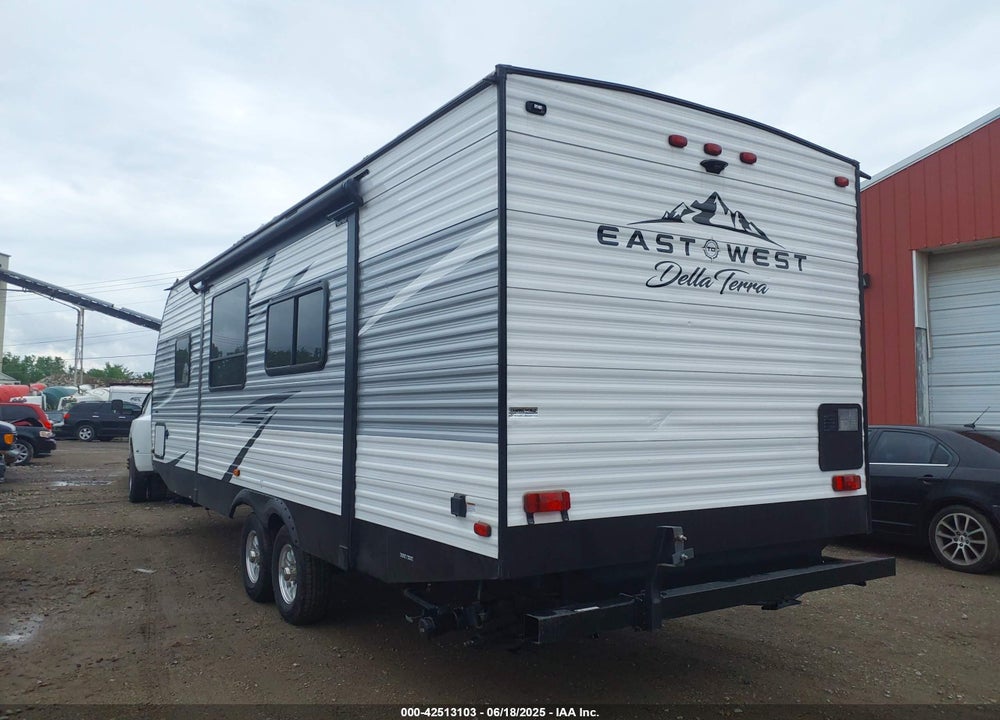 2020 FOREST RIVER EAST TO WEST DELLA TERRA 261RB VIN: 5ZT2DERB8L9002396