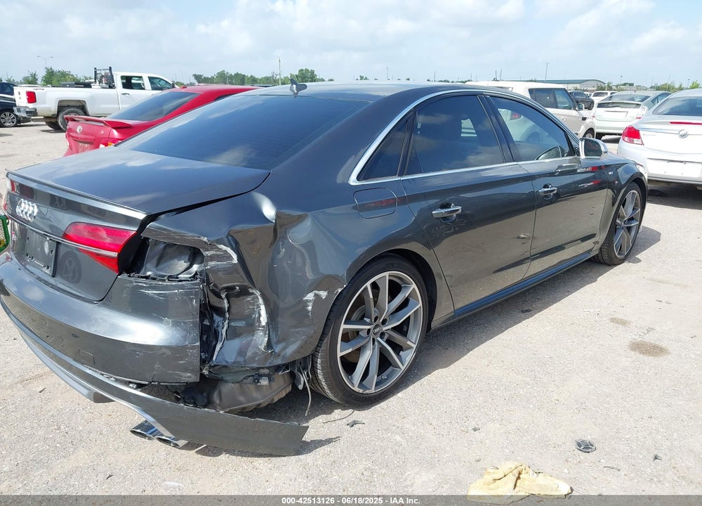 2016 AUDI S8 VIN: WUAJ5AFD4GN900129