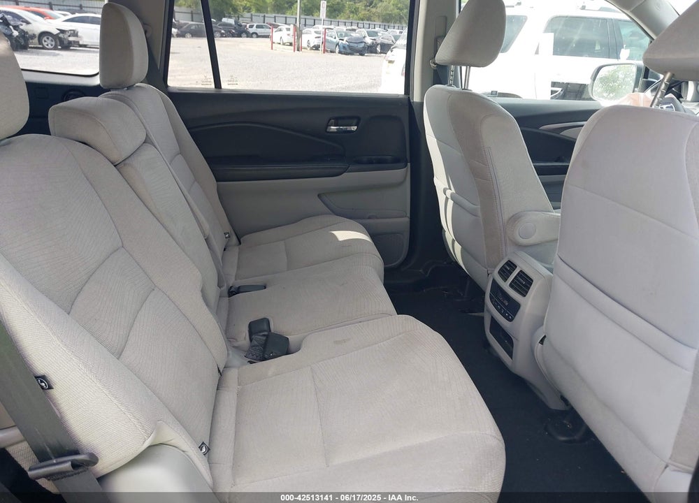 2017 HONDA PILOT EX VIN: 5FNYF5H39HB014618