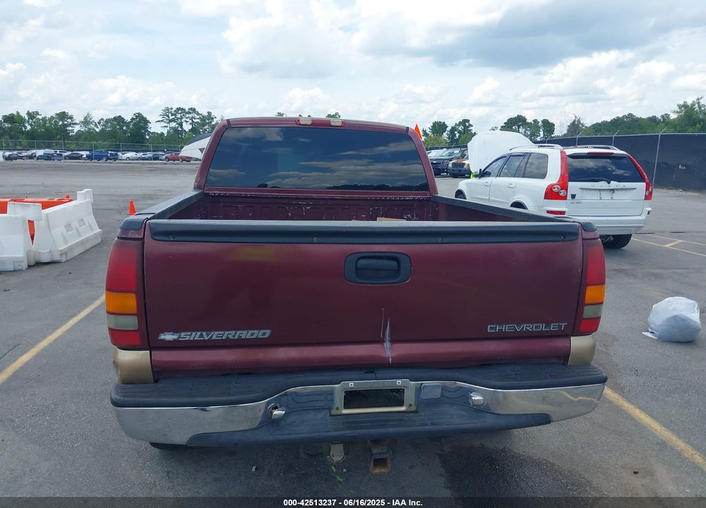 1999 CHEVROLET SILVERADO 1500 LS VIN: 2GCEK19T8X1288500