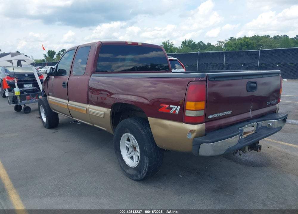 1999 CHEVROLET SILVERADO 1500 LS VIN: 2GCEK19T8X1288500