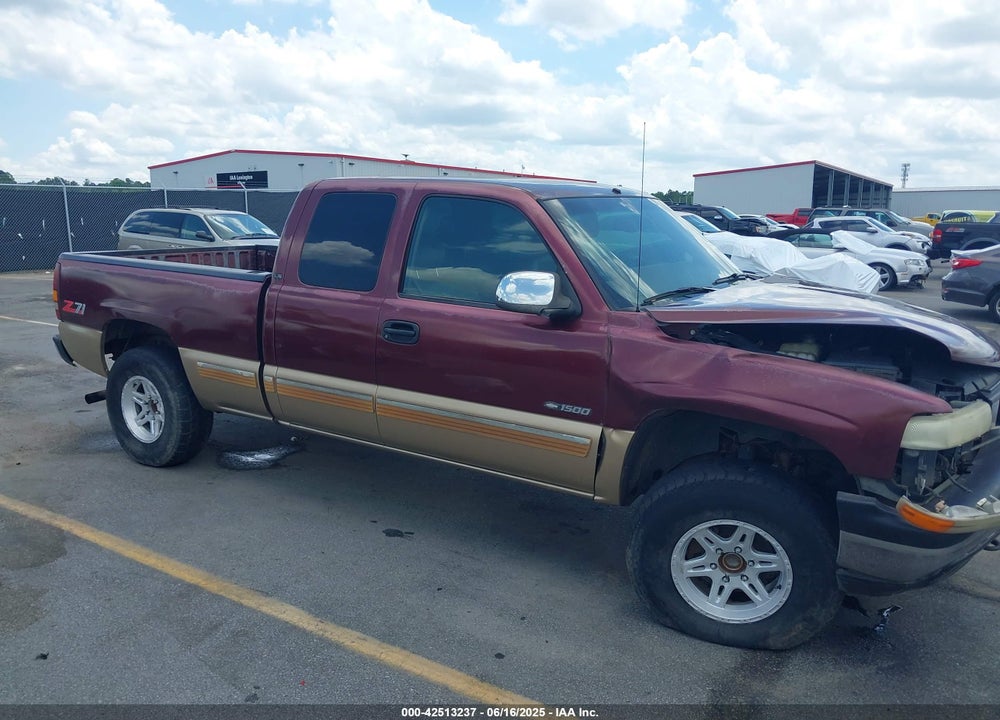 1999 CHEVROLET SILVERADO 1500 LS VIN: 2GCEK19T8X1288500
