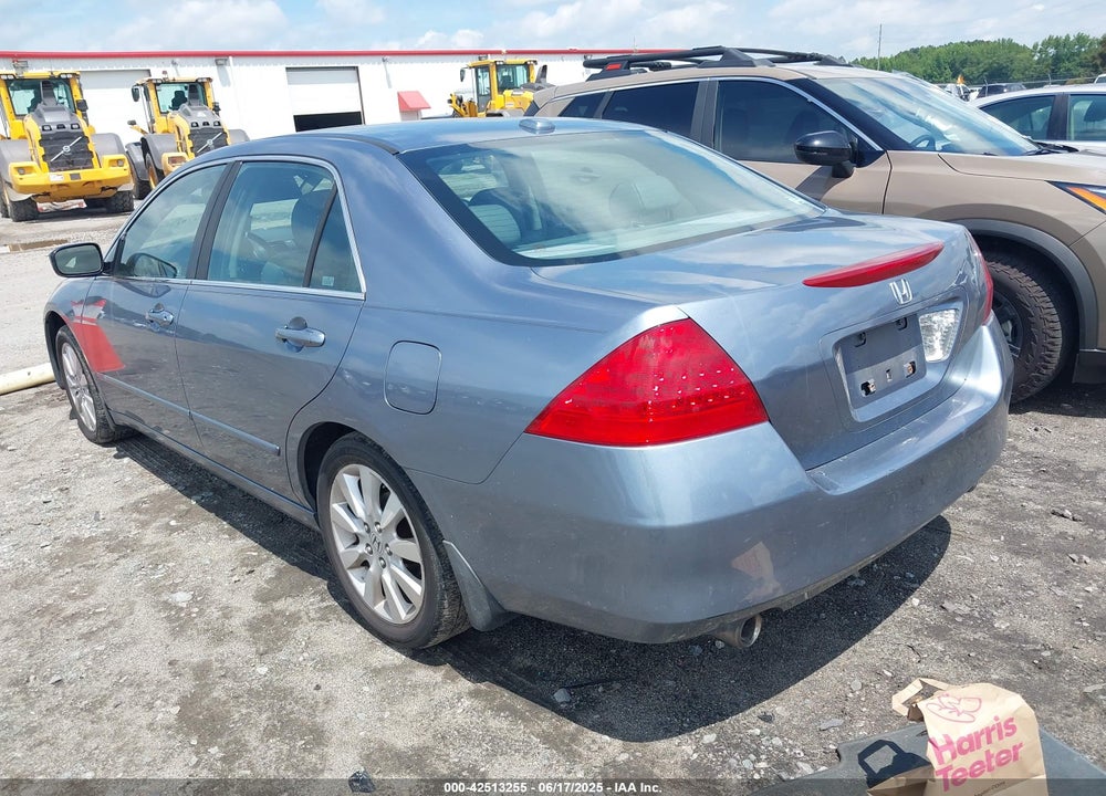 2007 HONDA ACCORD 3.0 EX VIN: 1HGCM66517A074797
