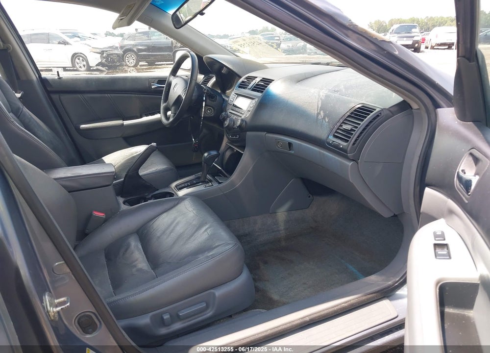 2007 HONDA ACCORD 3.0 EX VIN: 1HGCM66517A074797