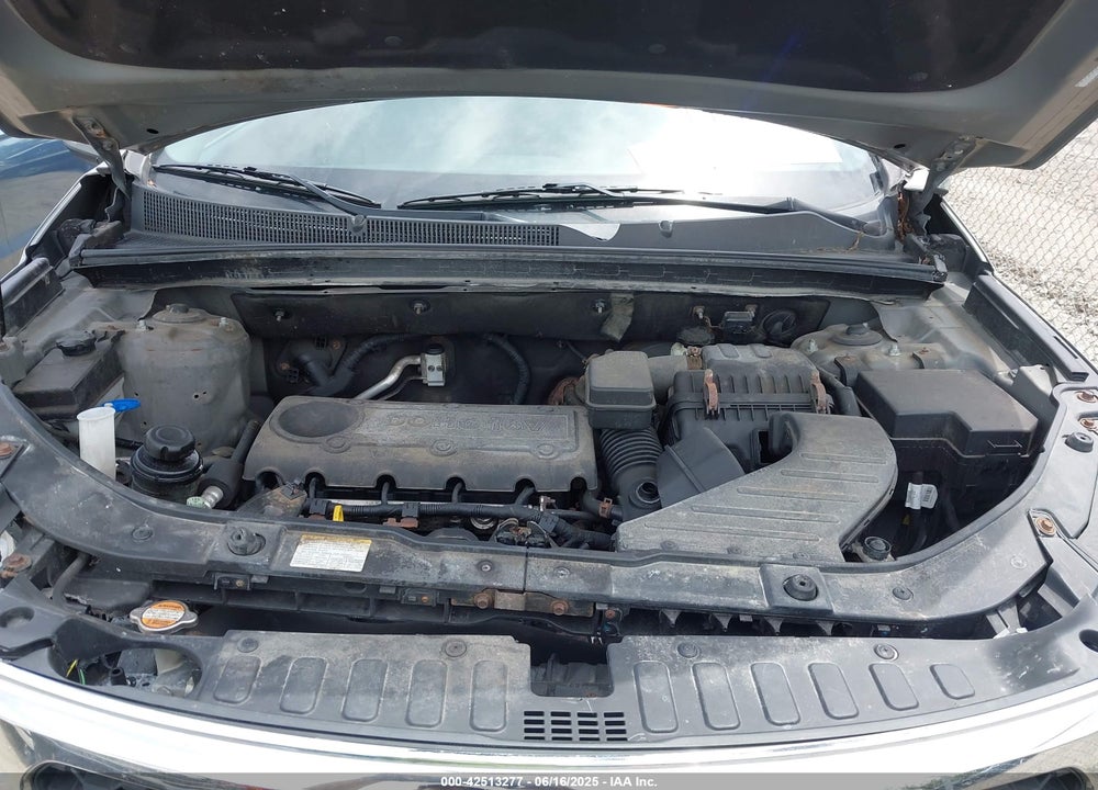 2011 KIA SORENTO LX VIN: 5XYKT3A17BG085814
