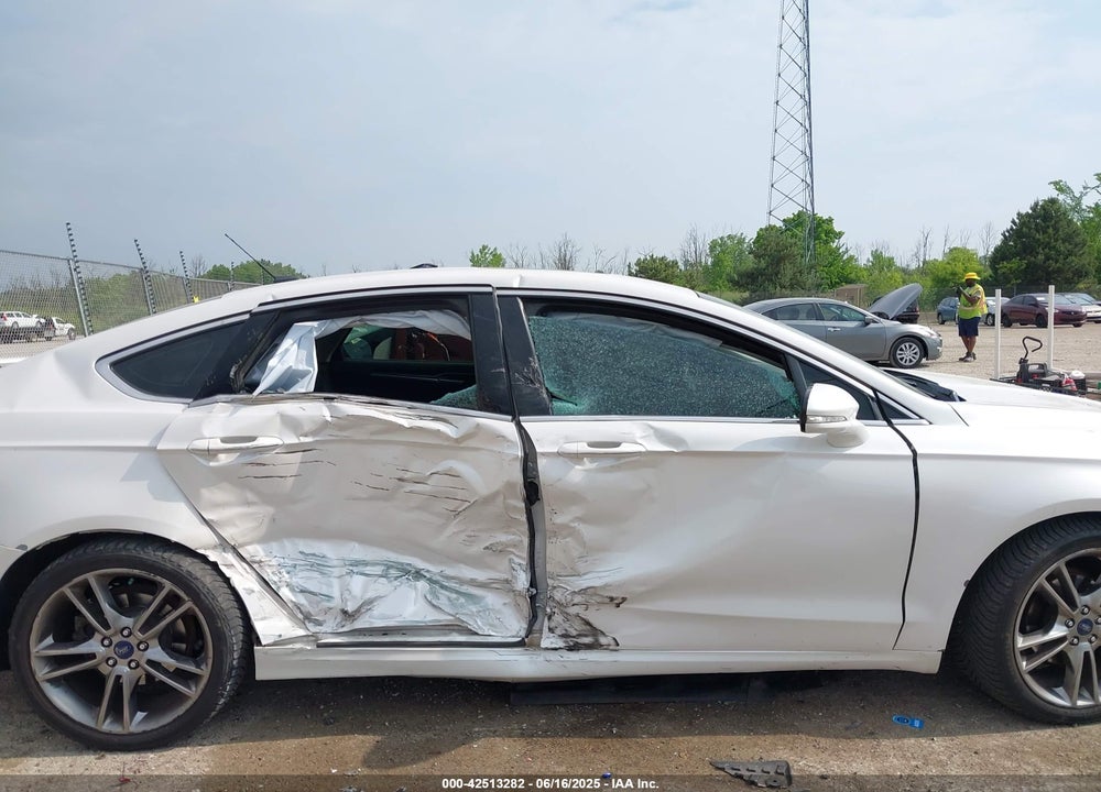 2015 FORD FUSION TITANIUM VIN: 3FA6P0D97FR143539