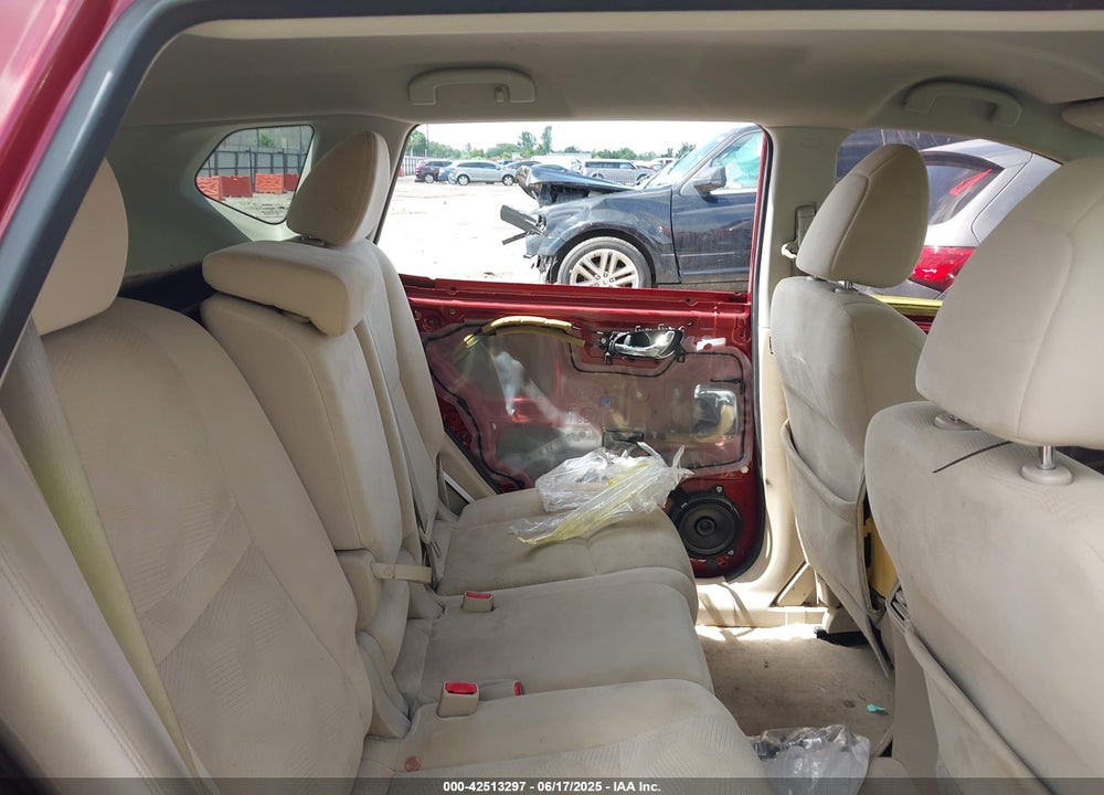 2014 NISSAN ROGUE VIN: 5N1AT2MT1EC825851