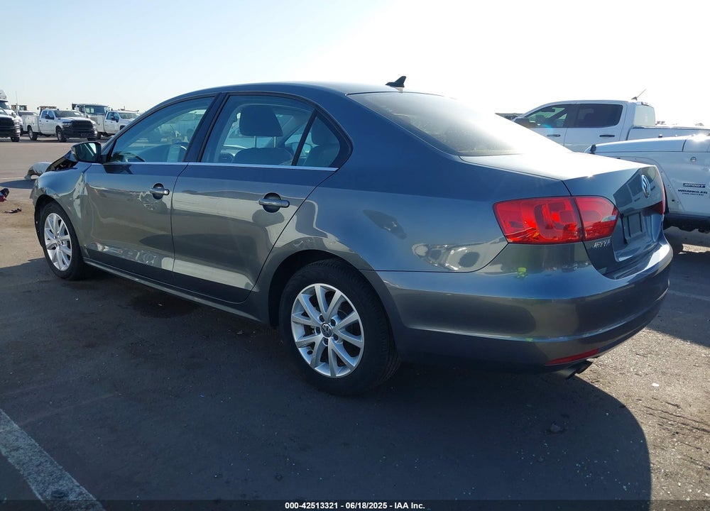 2013 VOLKSWAGEN JETTA VIN: 3VWDP7AJ0DM367686