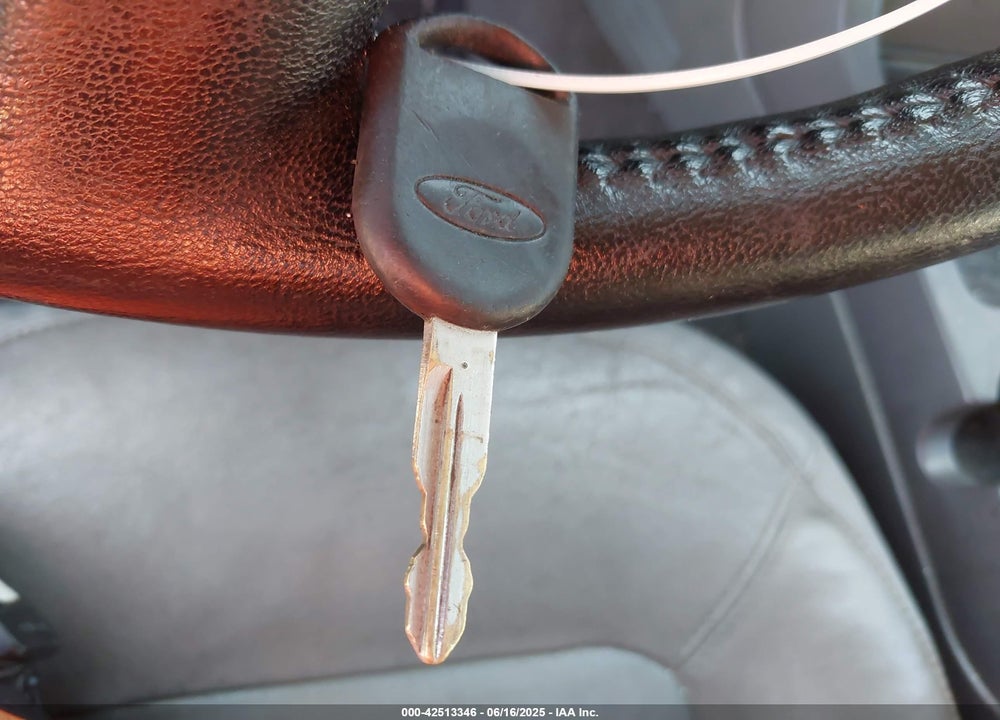 2005 SPORT FORD EXPLORER XLT/XLT VIN: 1FMZU73K35UB35552
