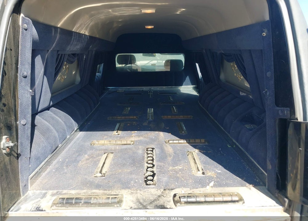 1997 CADILLAC DEVILLE PROFESSIONAL VIN: 1GEEH90Y2VU500192