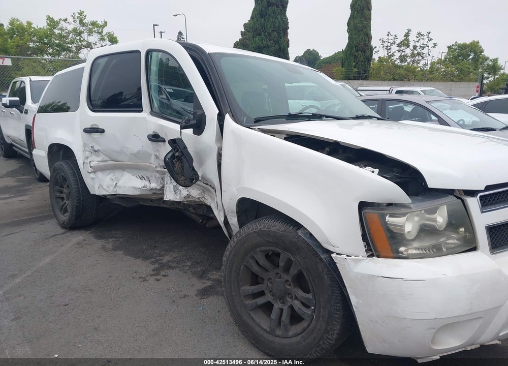2007 CHEVROLET SUBURBAN 1500 VIN: 1GNFC16077R223342