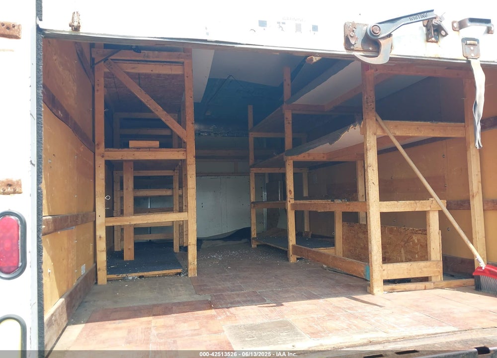 2002 FORD E-350 CUTAWAY STANDARD VIN: 1FDWE35L62HA88312