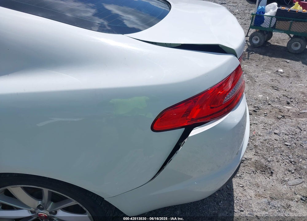 2015 JAGUAR XF VIN: SAJWA0F79F8U64380