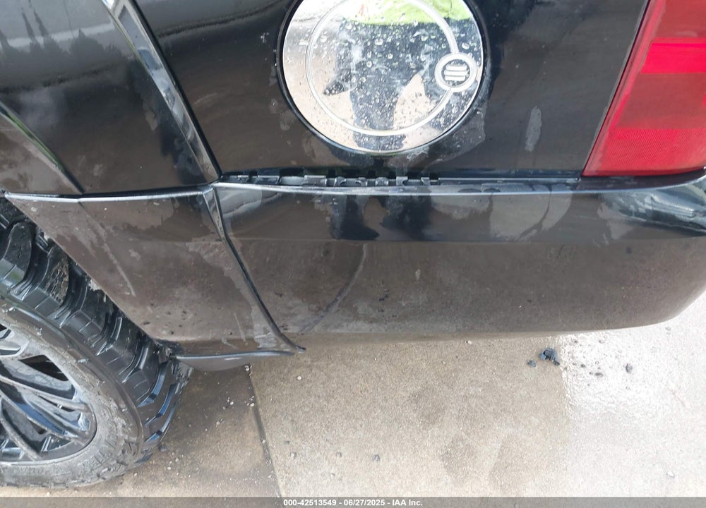 2007 CHEVROLET SUBURBAN VIN: 3GNFK16397G250068