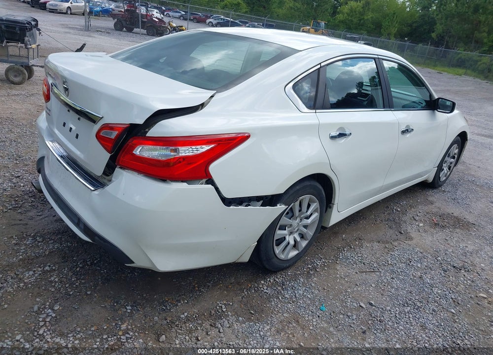 2017 NISSAN ALTIMA VIN: 1N4AL3AP7HN338539