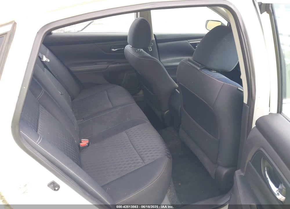 2017 NISSAN ALTIMA VIN: 1N4AL3AP7HN338539