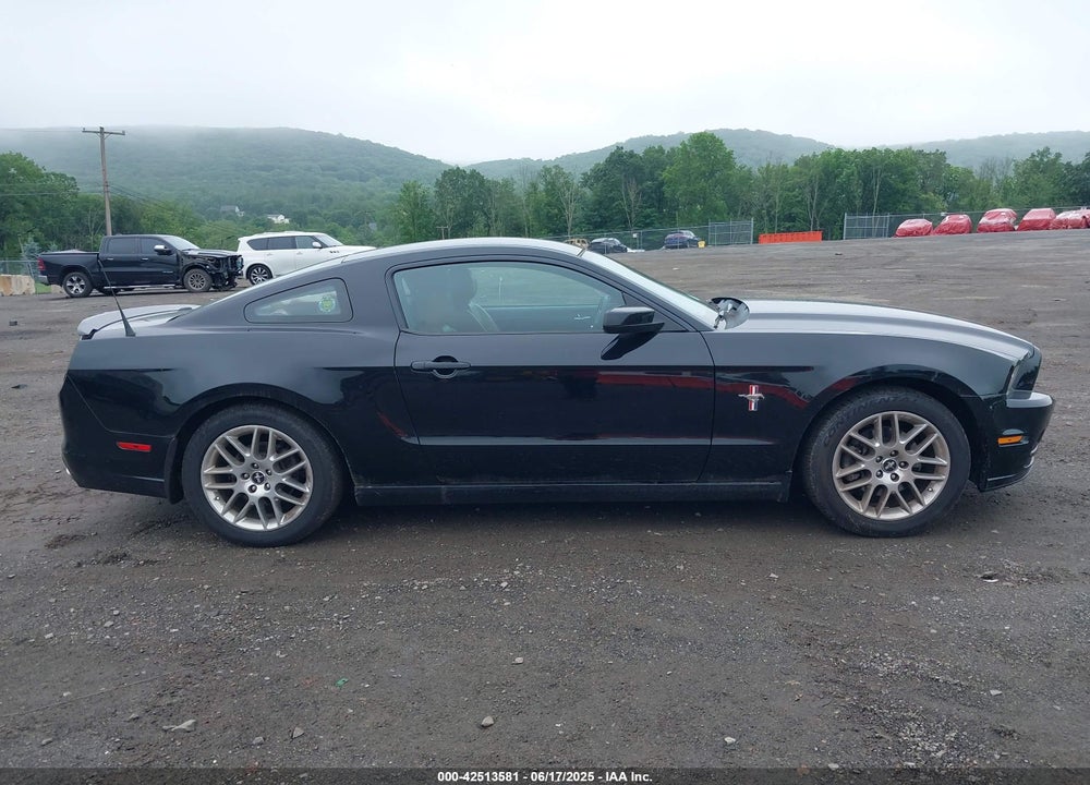 2014 FORD MUSTANG VIN: 1ZVBP8AMXE5246260