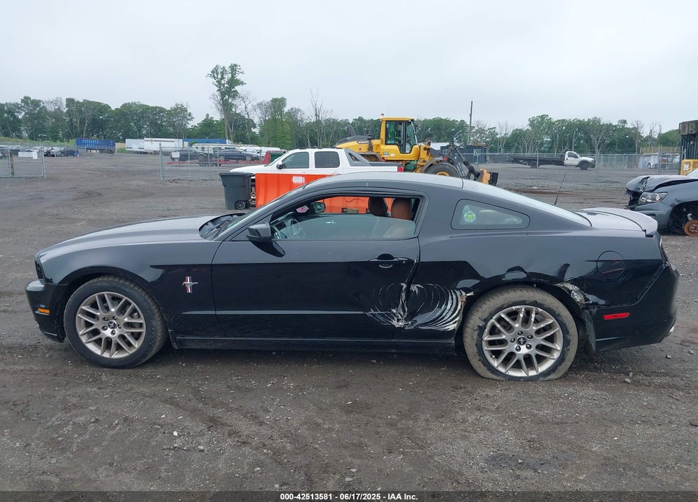 2014 FORD MUSTANG VIN: 1ZVBP8AMXE5246260