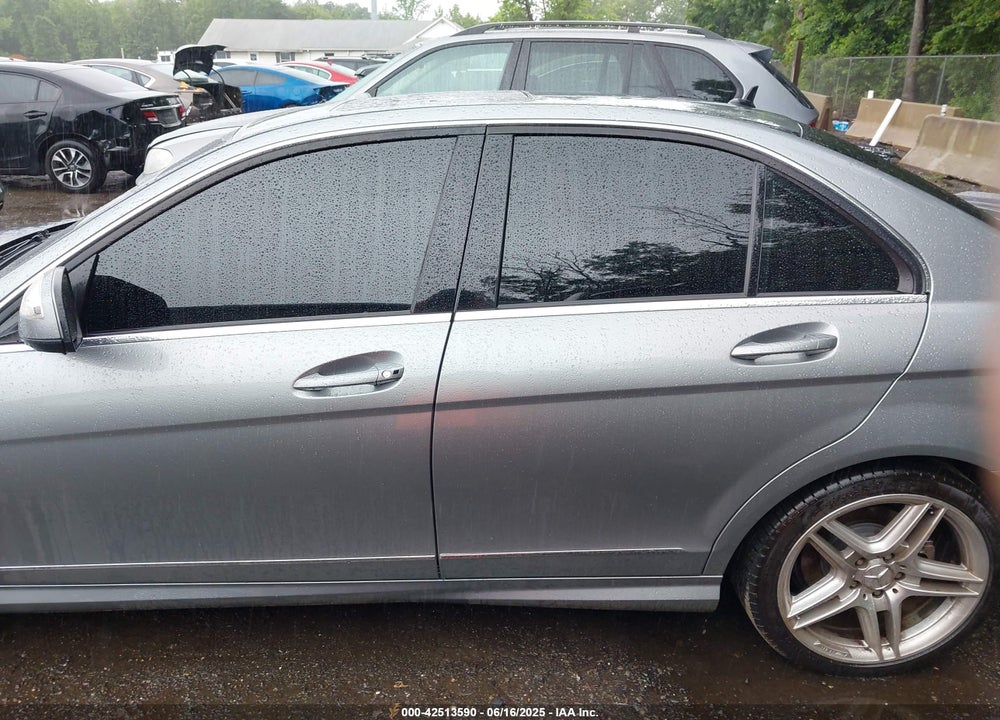 2008 MERCEDES-BENZ C 300 VIN: WDDGF54X48F189512