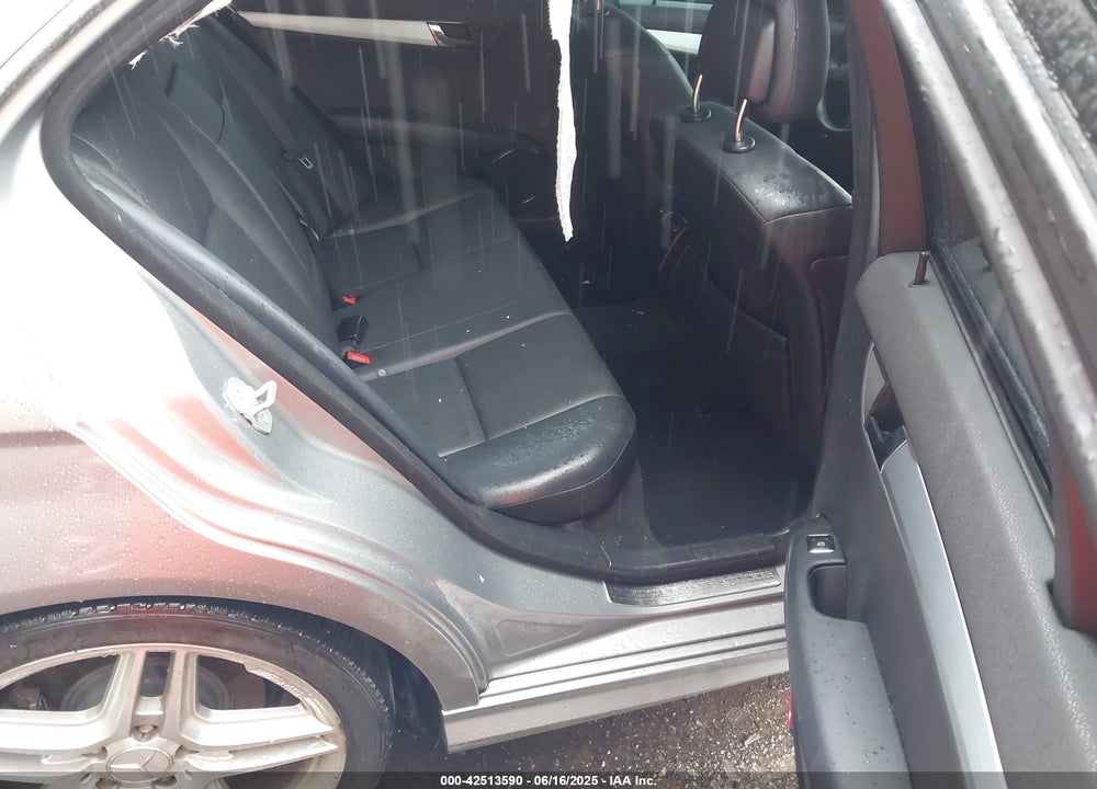 2008 MERCEDES-BENZ C 300 VIN: WDDGF54X48F189512
