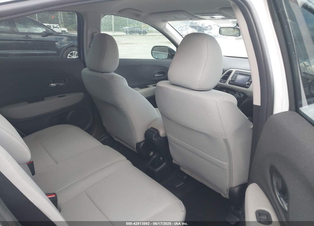 2022 HONDA HR-V 2WD LX VIN: 3CZRU5H33NM731169