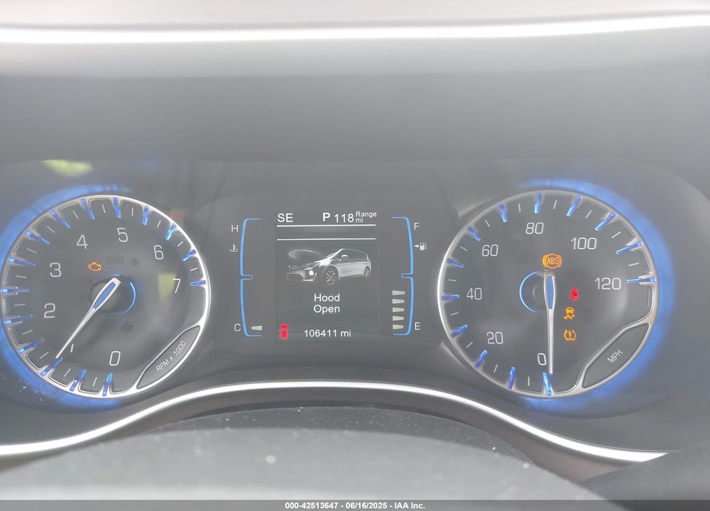 2017 CHRYSLER PACIFICA TOURING L VIN: 2C4RC1BG6HR654386