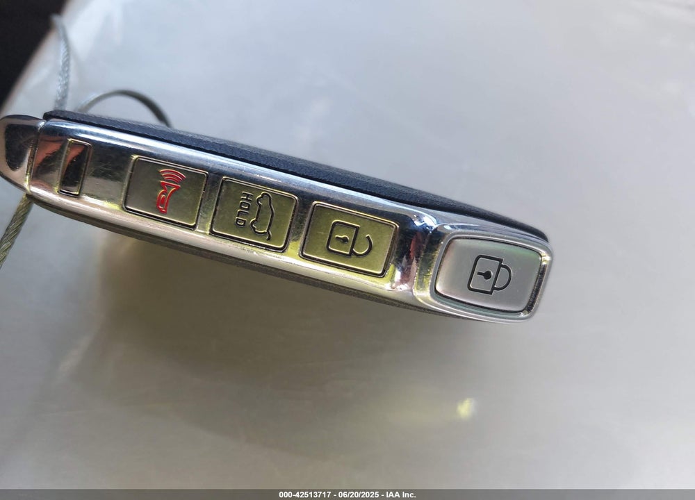 2021 KIA TELLURIDE VIN: 5XYP34HCXMG122845