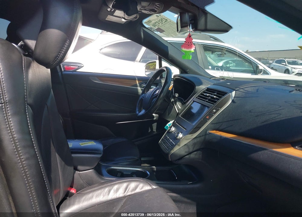 2019 LINCOLN MKC VIN: 5LMCJ3D97KUL44398