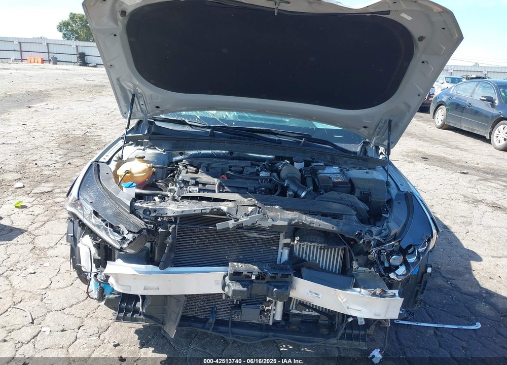 2024 KIA K5 VIN: 5XXG64J27RG266261