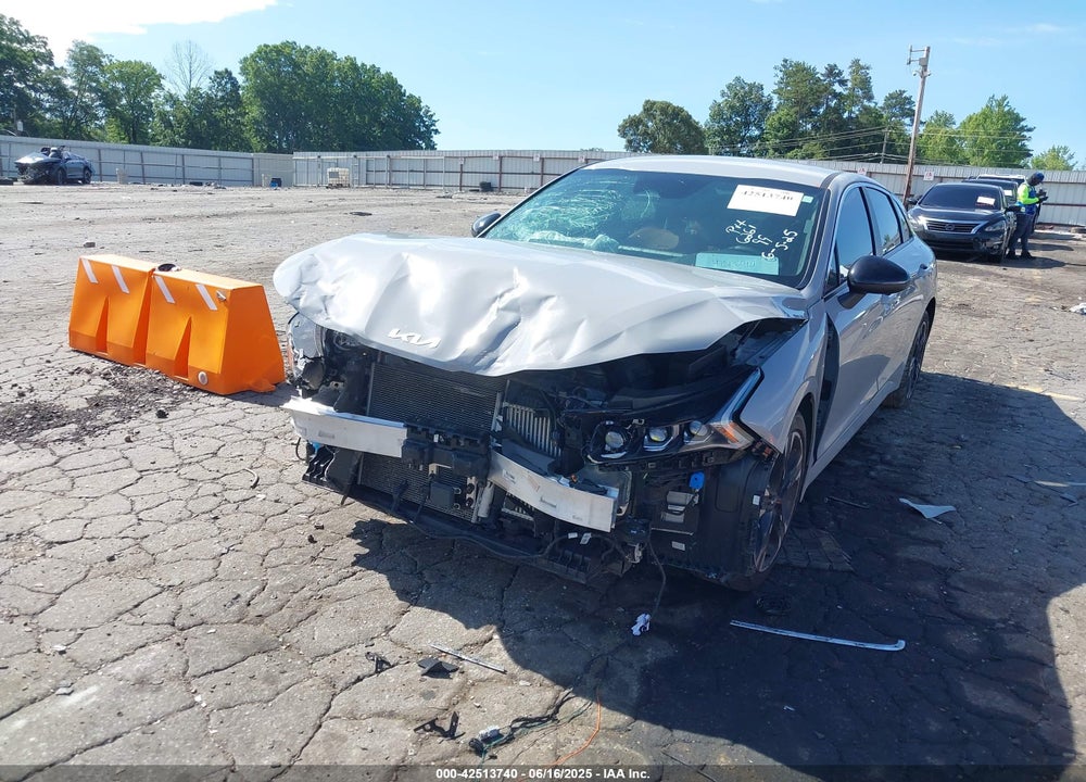 2024 KIA K5 VIN: 5XXG64J27RG266261
