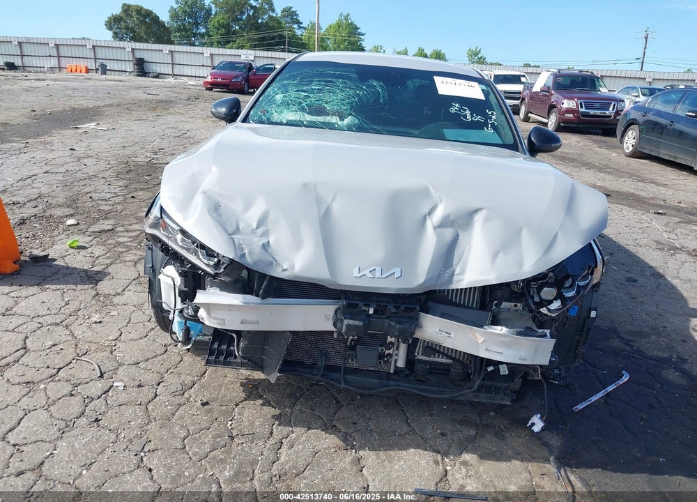 2024 KIA K5 VIN: 5XXG64J27RG266261