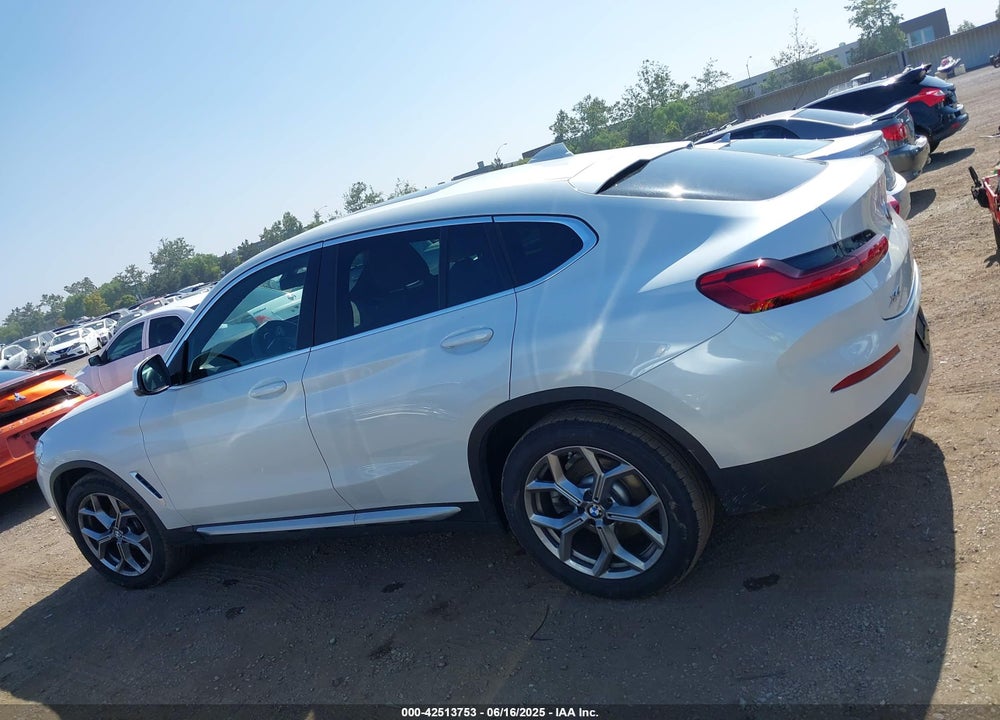 2025 BMW X4 VIN: 5UX33DT04S9Z75394