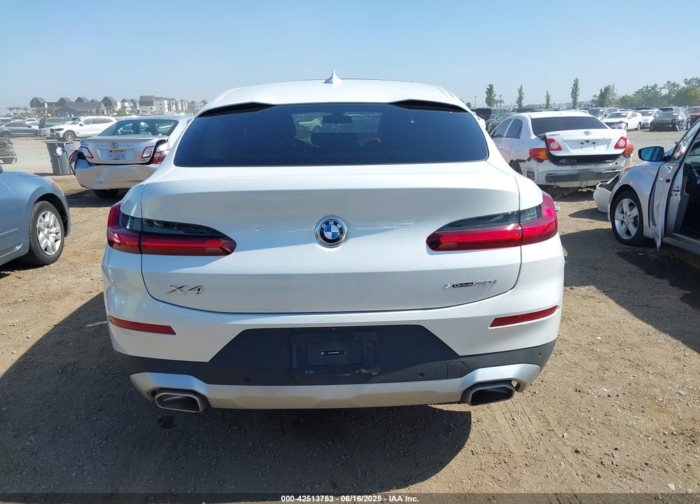 2025 BMW X4 VIN: 5UX33DT04S9Z75394