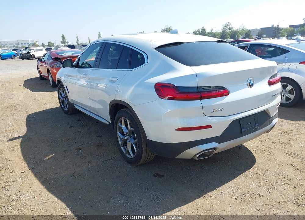 2025 BMW X4 VIN: 5UX33DT04S9Z75394