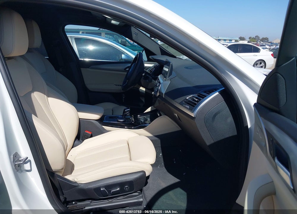 2025 BMW X4 VIN: 5UX33DT04S9Z75394