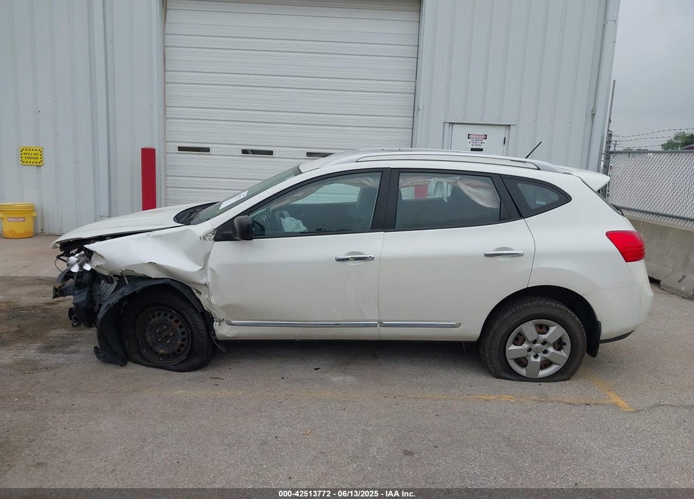 2015 NISSAN ROGUE SELECT VIN: JN8AS5MT4FW659984