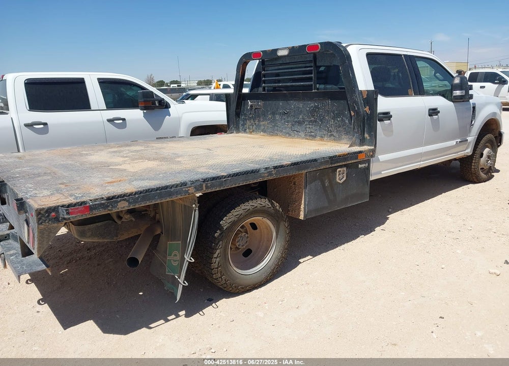 2022 FORD F-350 CHASSIS XLT VIN: 1FD8W3HT9NEF29678