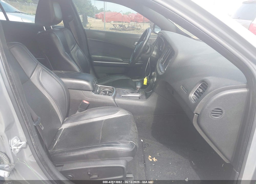 2019 DODGE CHARGER VIN: 2C3CDXBG1KH695726