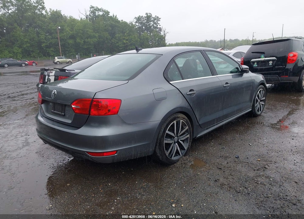 2013 VOLKSWAGEN JETTA VIN: 3VW4A7AJ5DM227277