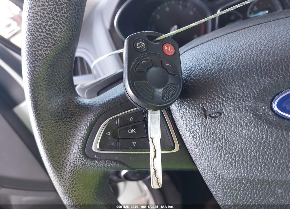 2015 FORD FOCUS VIN: 1FADP3E28FL232755