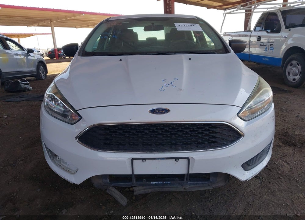 2015 FORD FOCUS VIN: 1FADP3E28FL232755