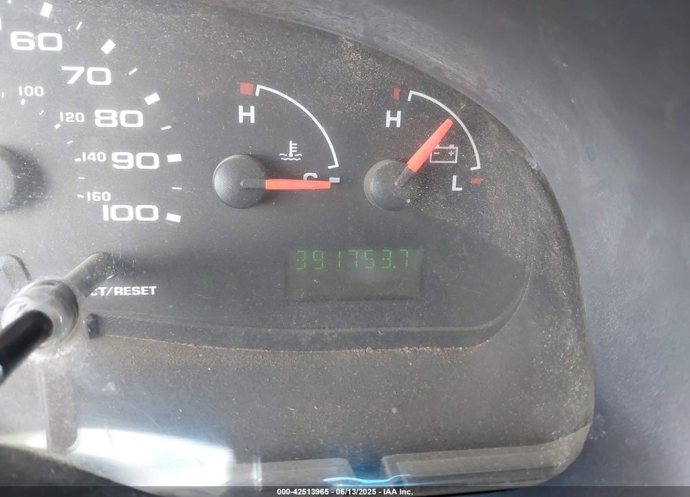 2006 FORD E-350 SUPER DUTY CHATEAU/XL/XLT VIN: 1FBNE31LX6DA61735