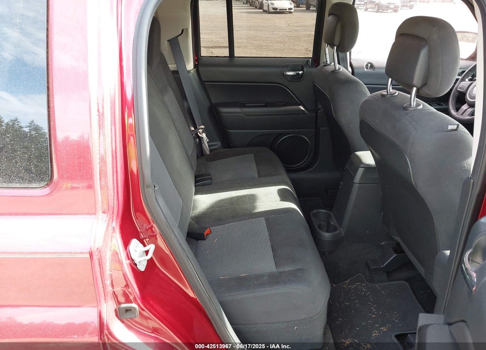 2016 JEEP PATRIOT VIN: 1C4NJPFB8GD562445