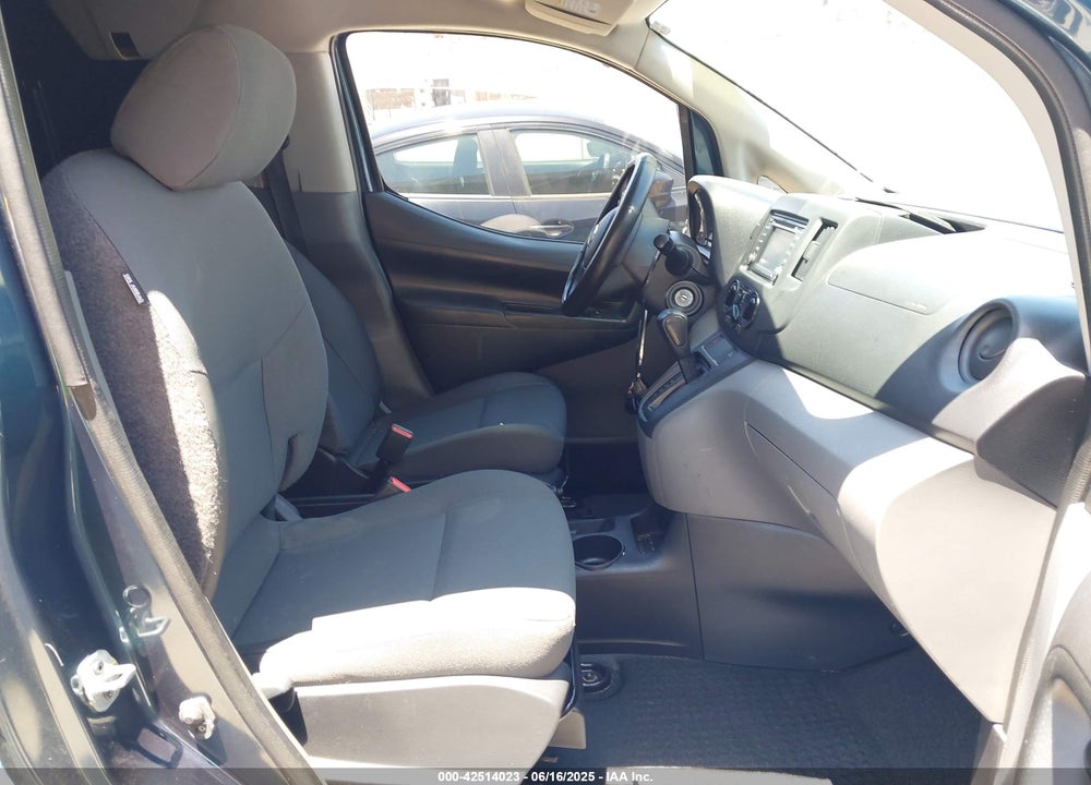 2017 NISSAN NV200 SV VIN: 3N6CM0KN4HK715293