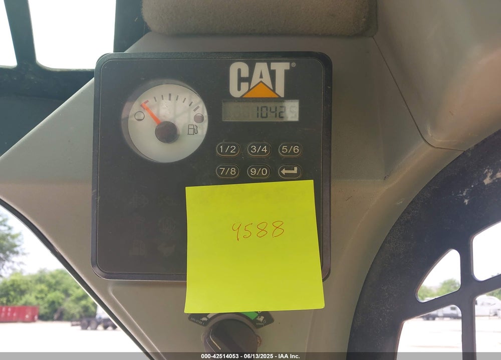 2018 CATERPILLAR 226D VIN: CAT0276DVHRD03715