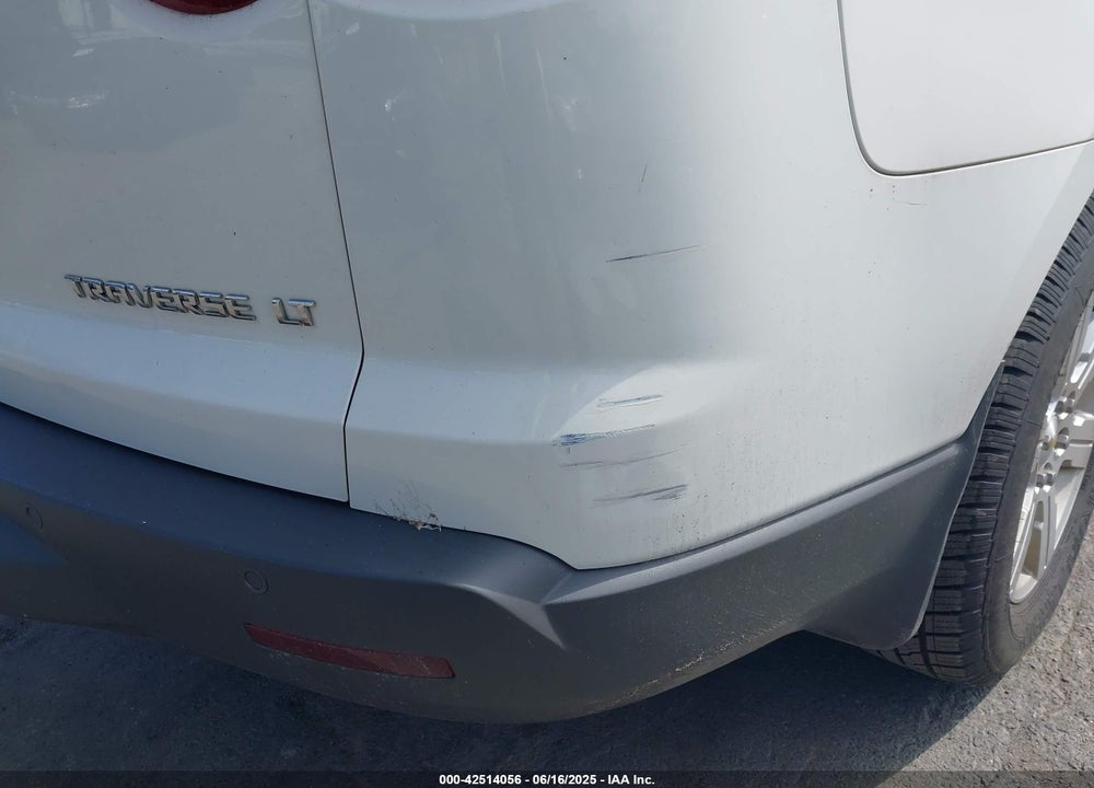 2011 CHEVROLET TRAVERSE VIN: 1GNKVGED3BJ364917