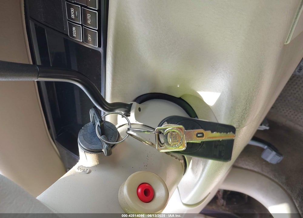 1995 CADILLAC DEVILLE VIN: 1G6KD52B0SU272958